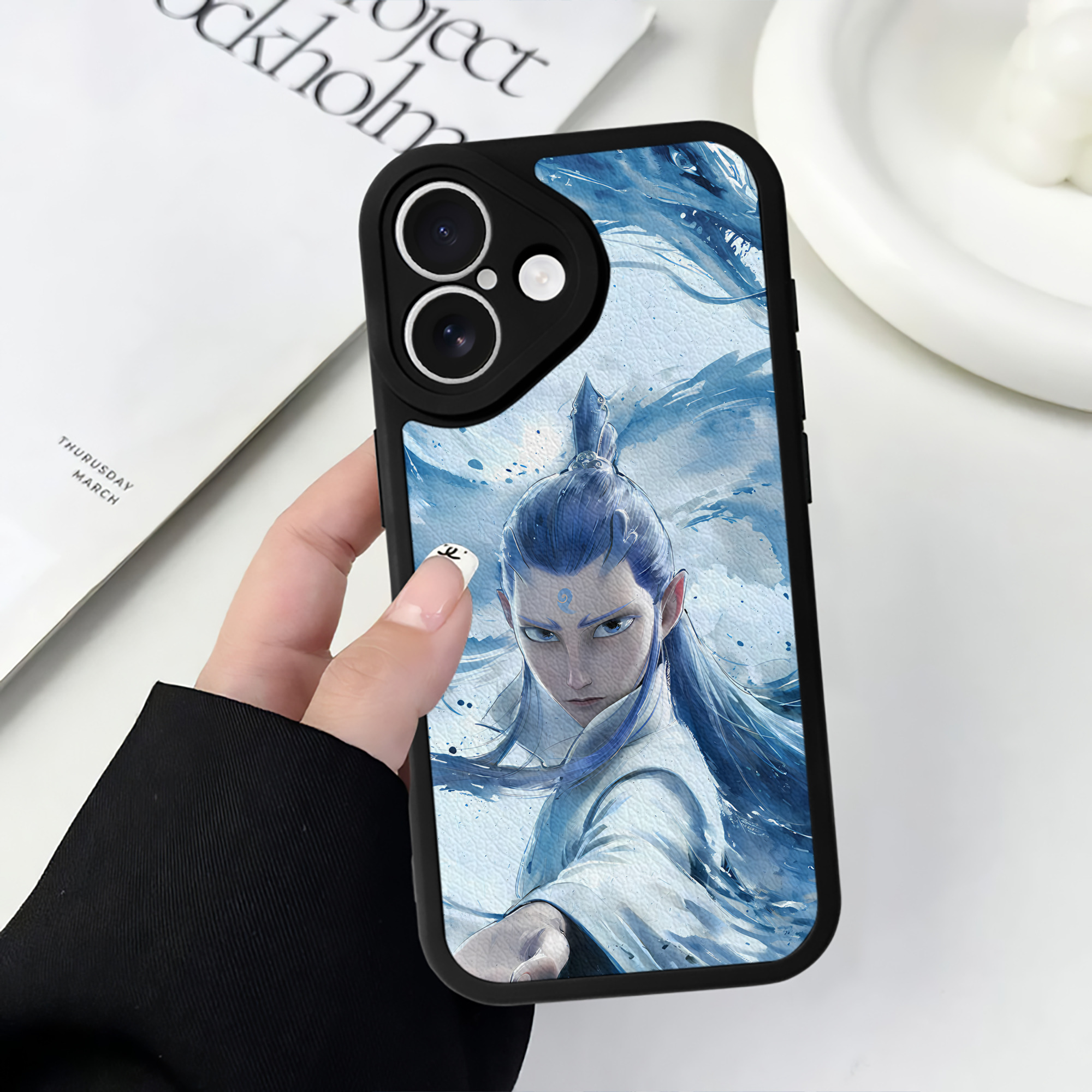 （画像用） Ne Zha 2 ナタ 魔童の大暴れ 【iPhone 16シリーズ対応】シリコンスマホケース（レザー調） 材質：シリコン